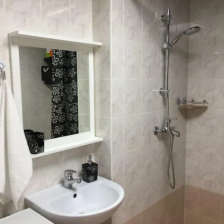 Near Centre Apartment *